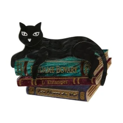 Cultured Cat Brooch
