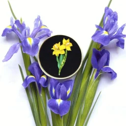 Garden Goddess Daffodil Brooch