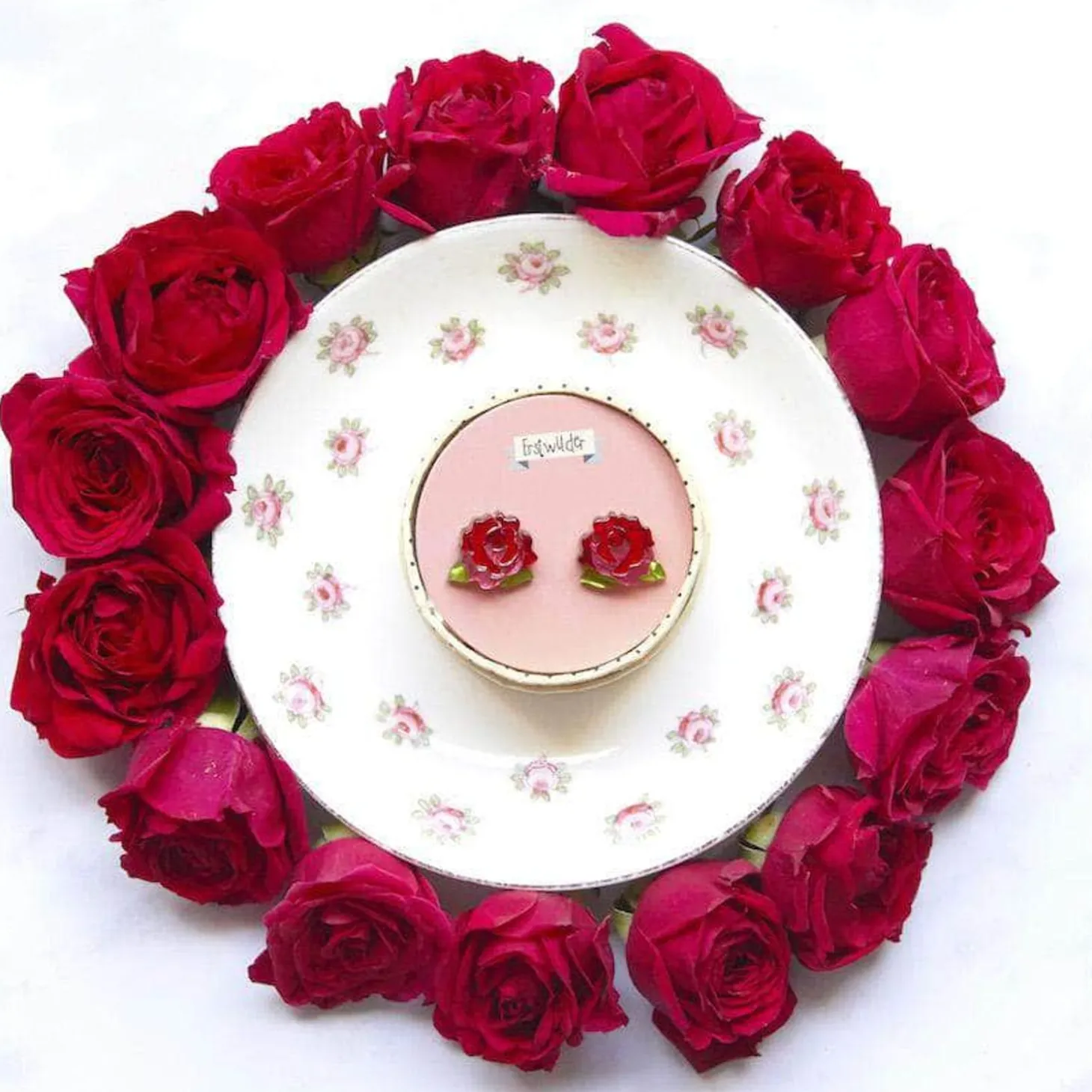 Juliet'S Blooms Rose Earrings