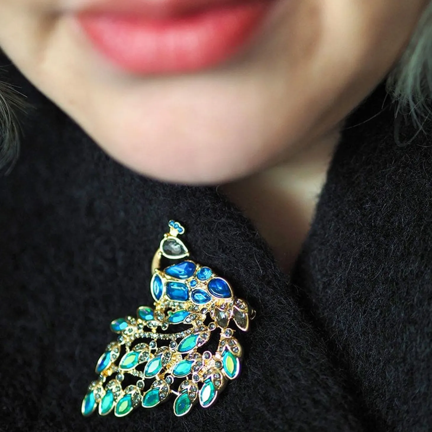 Le Peacock Royal Stone Set Crystal Brooch