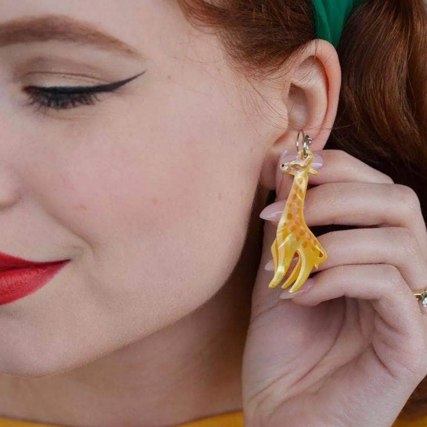 Long-Neck Lovers Earrings