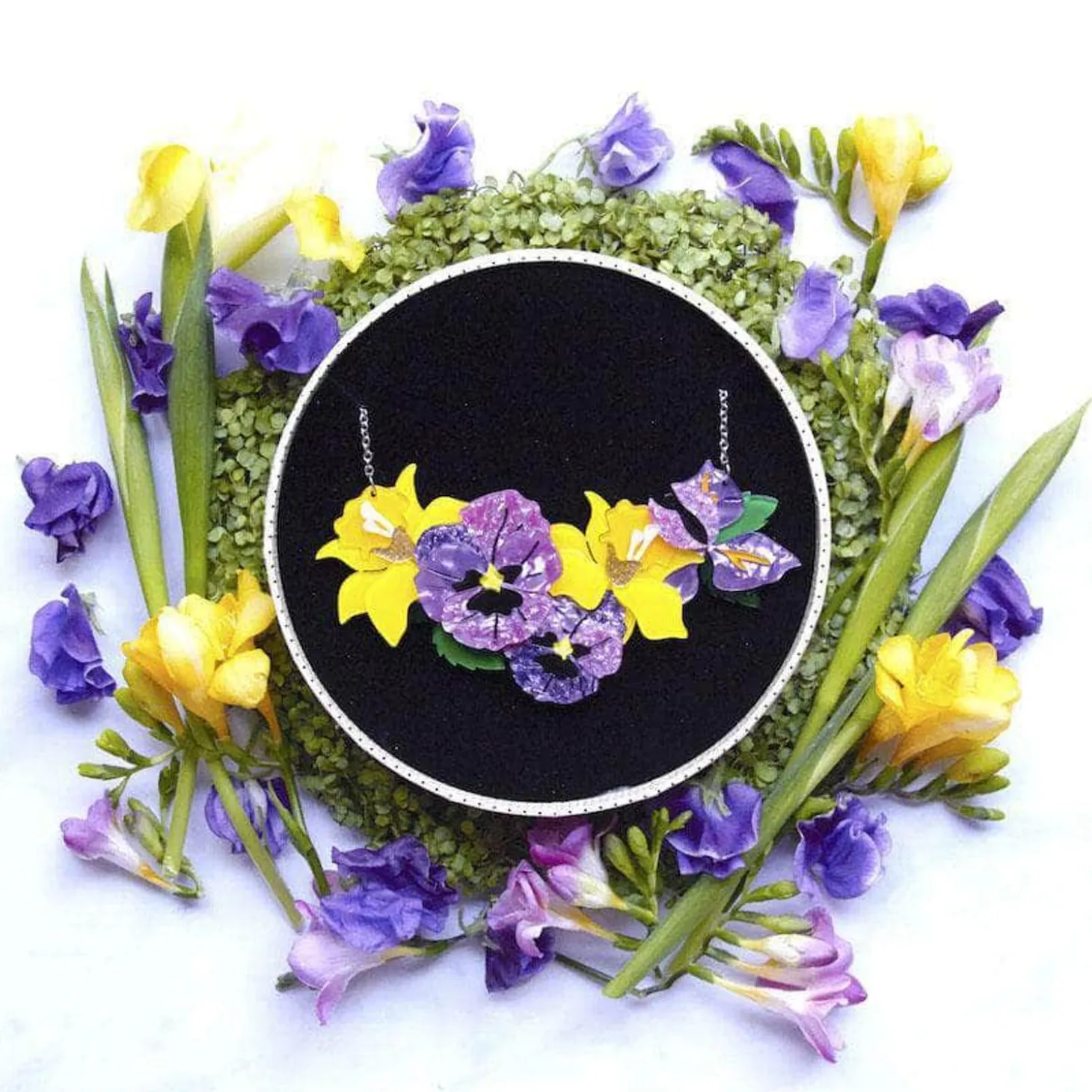 Love-In-Idleness Flower Necklace (Small)