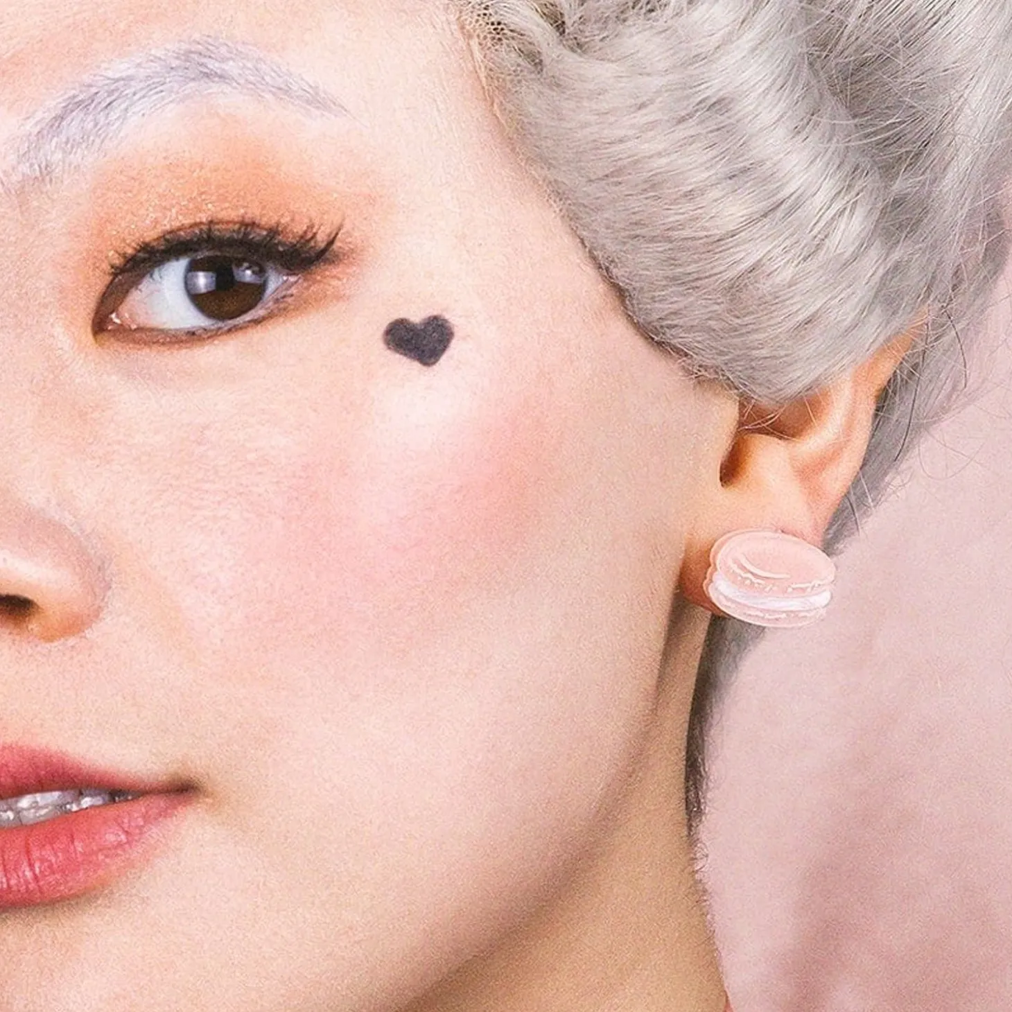 Magnifique Macaron Stud Earrings