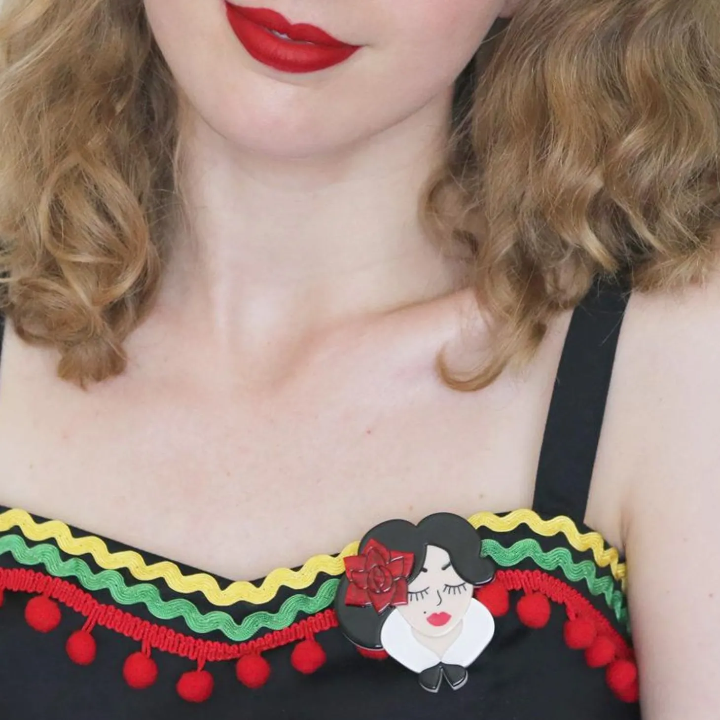 Muy Bonita Brooch