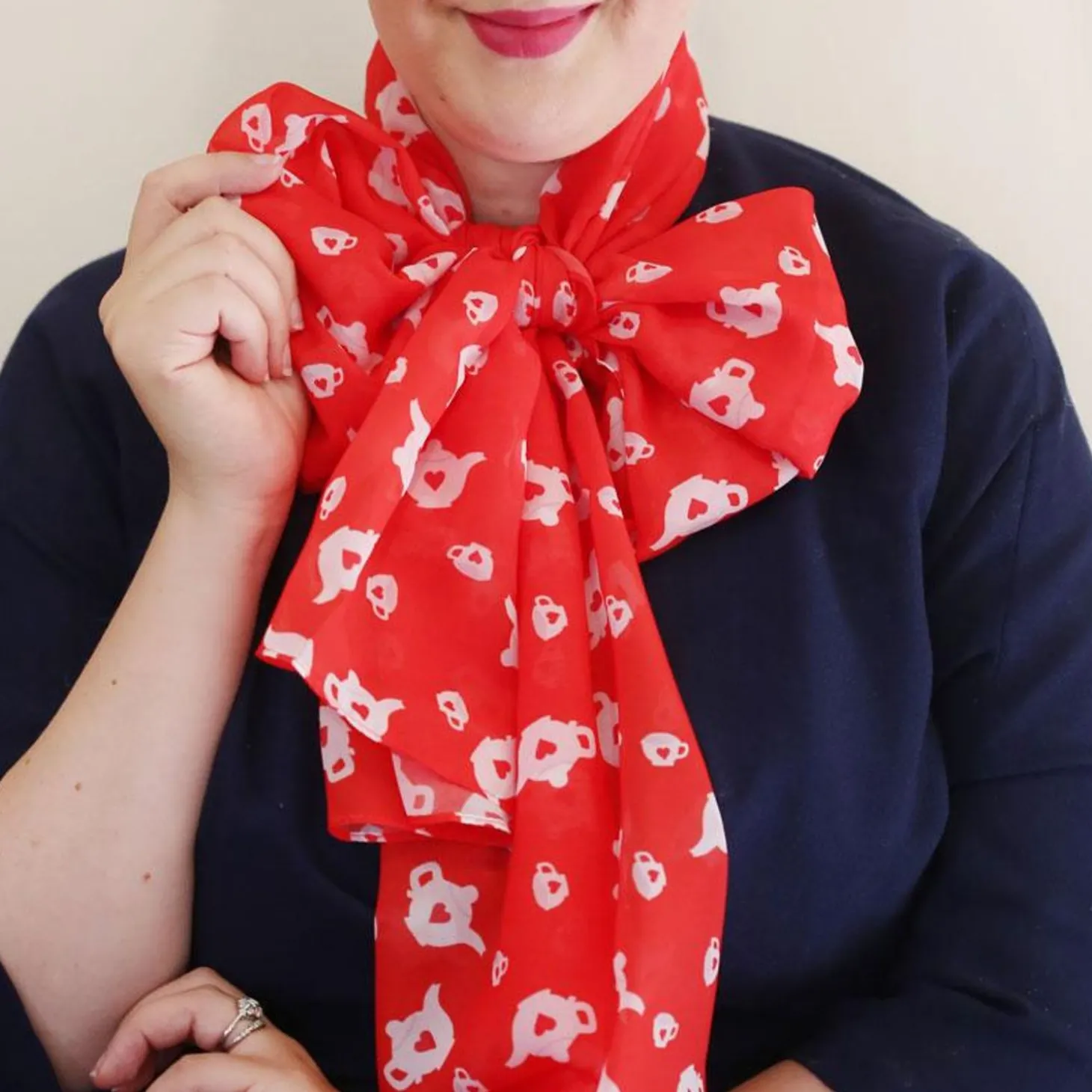 Rosy Lee Large Neck Scarf