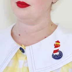 Round The Twist Brooch