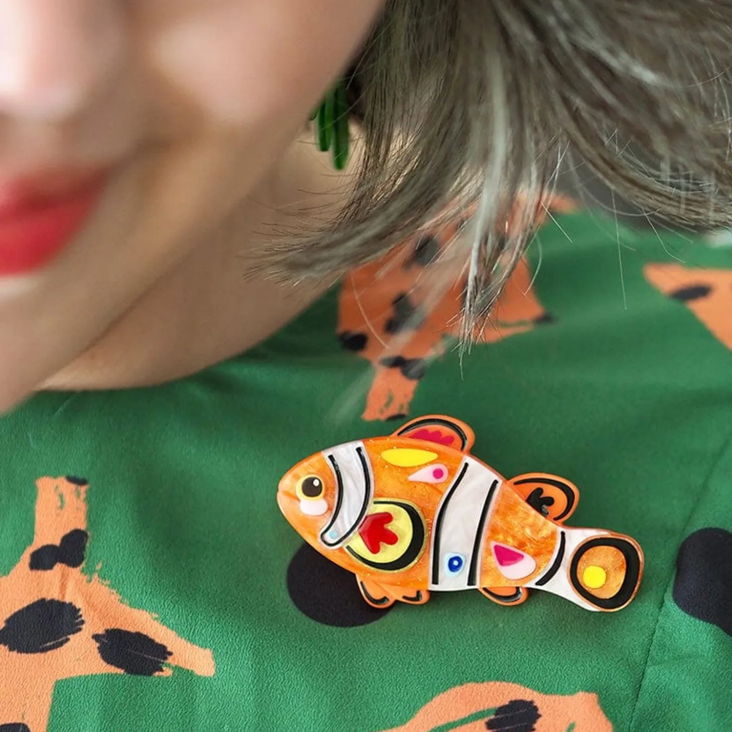The Charismatic Clownfish Brooch