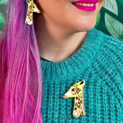 The Genteel Giraffe Brooch