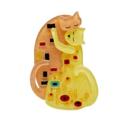 The Kiss Brooch