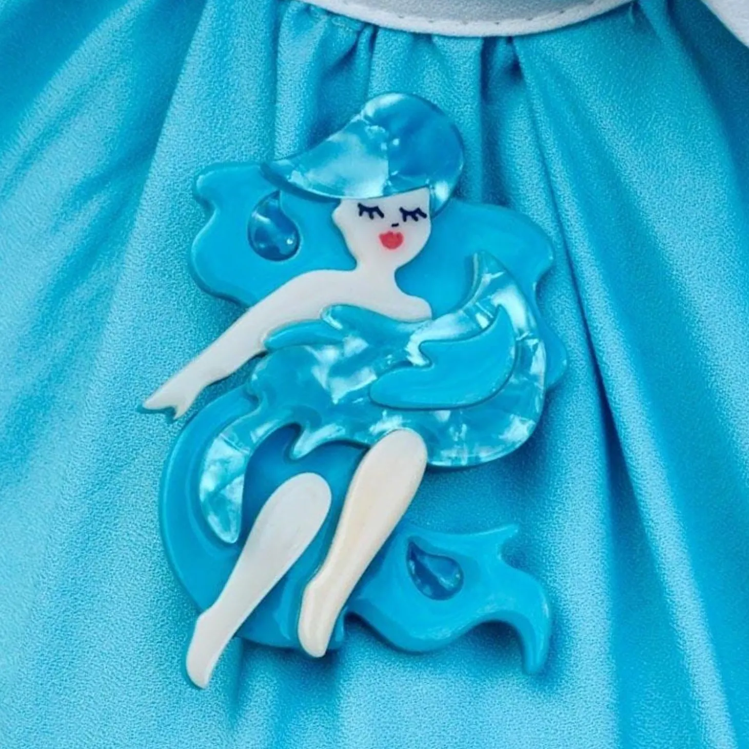 Willow Of The Water Brooch